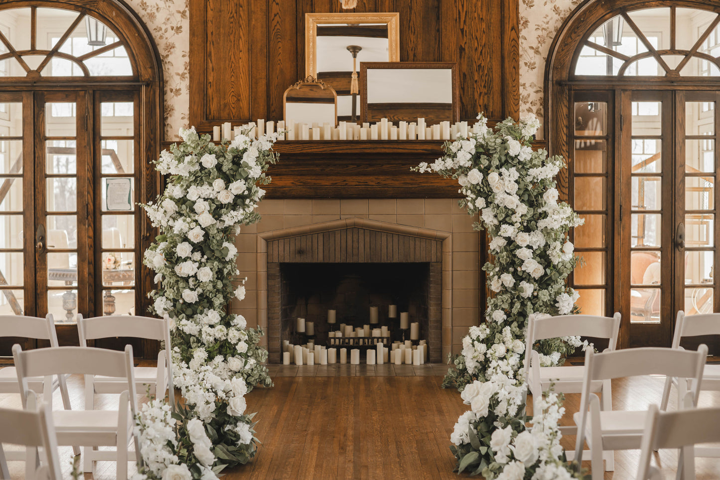 Nicole Floral Pillars