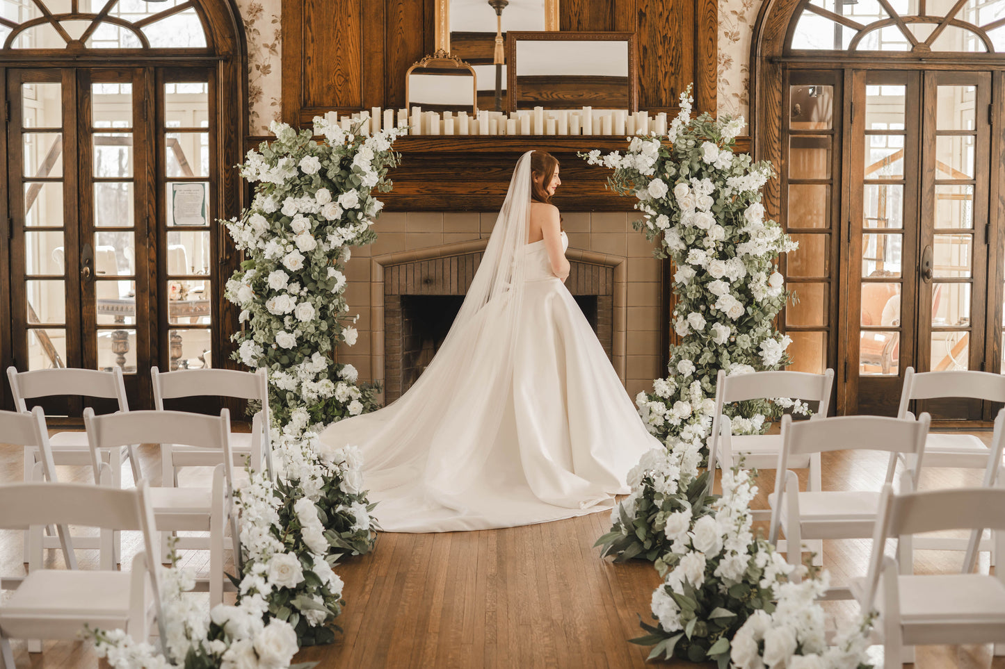 Nicole Floral Pillars