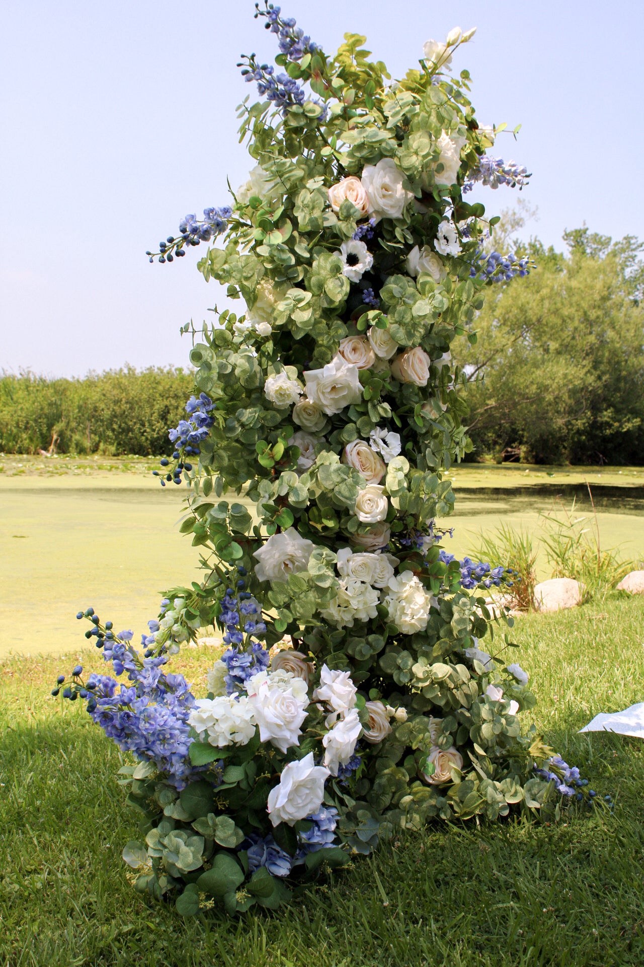 Louise Floral Pillars