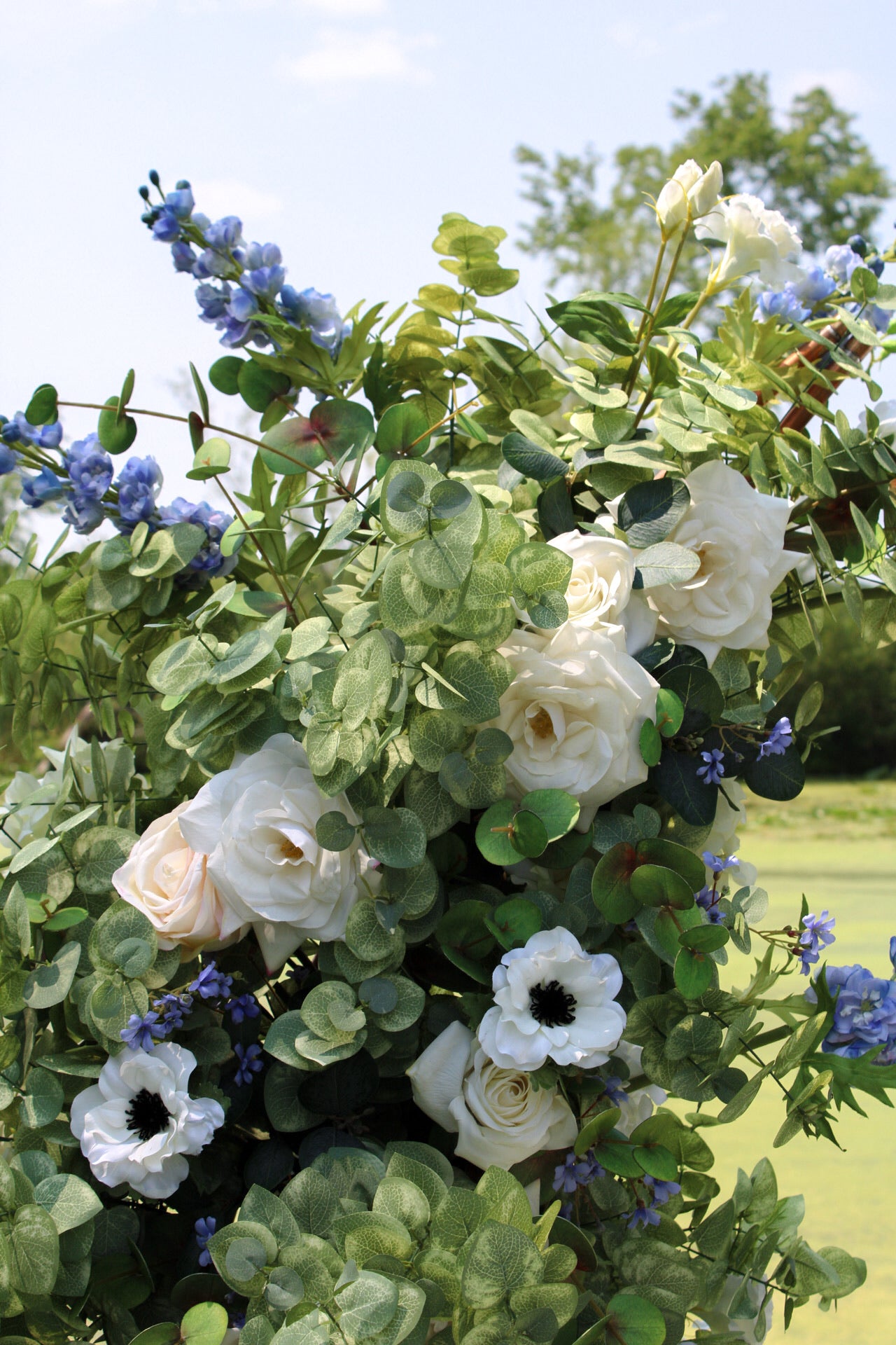 Louise Floral Pillars