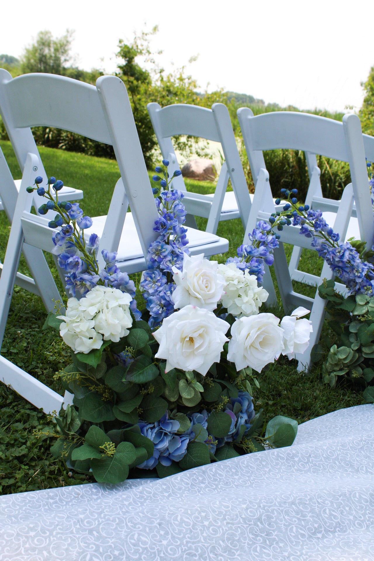 Louise Aisle Flowers