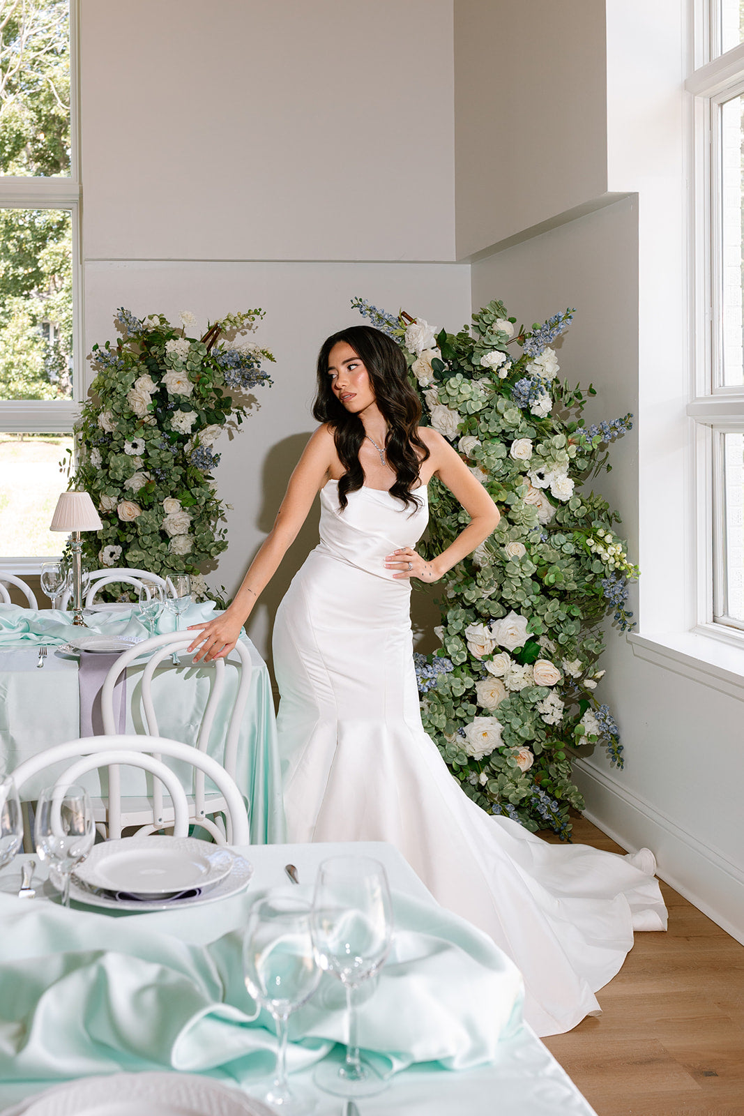 Louise Floral Pillars