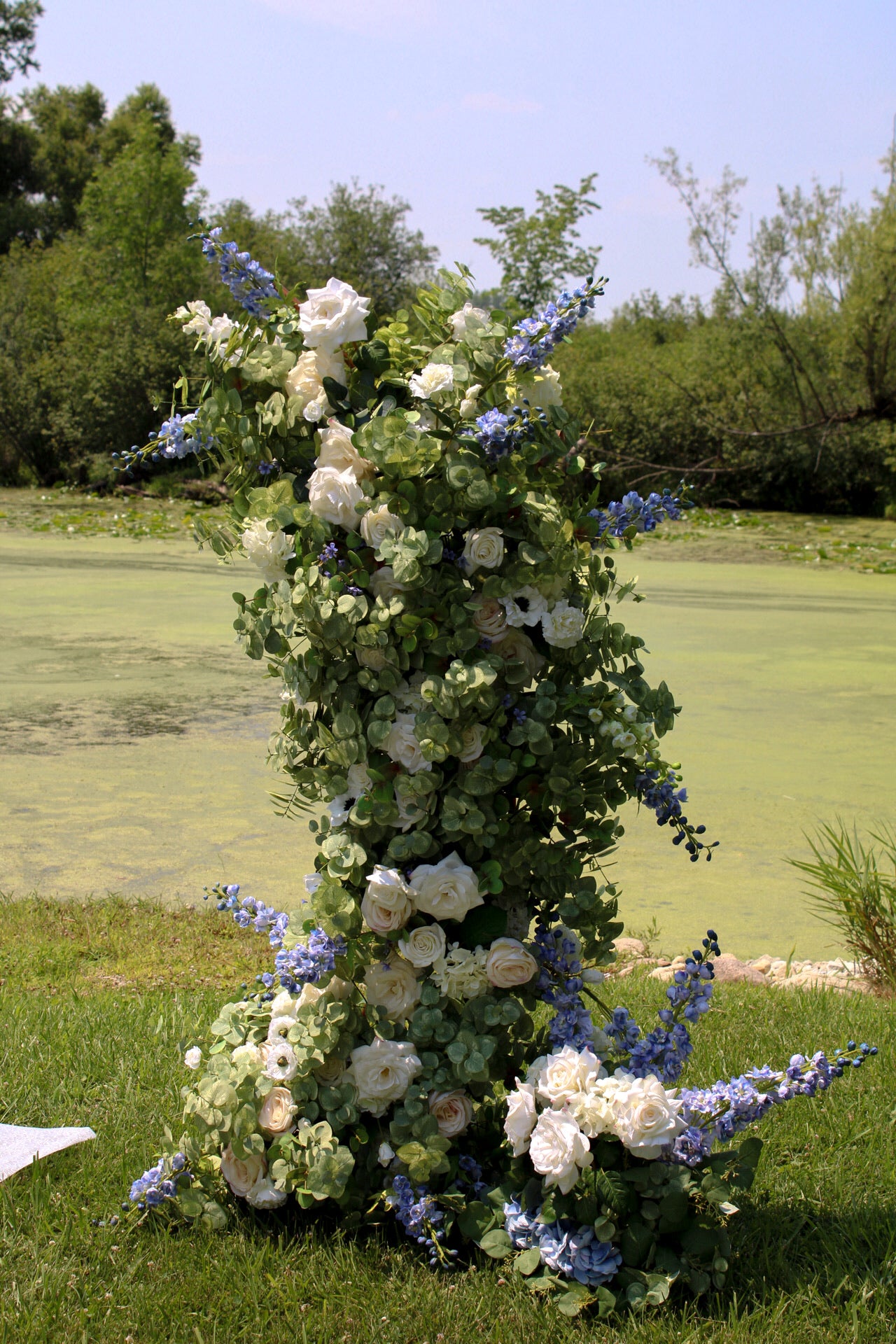 Louise Floral Pillars