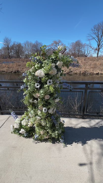 Louise Floral Pillars
